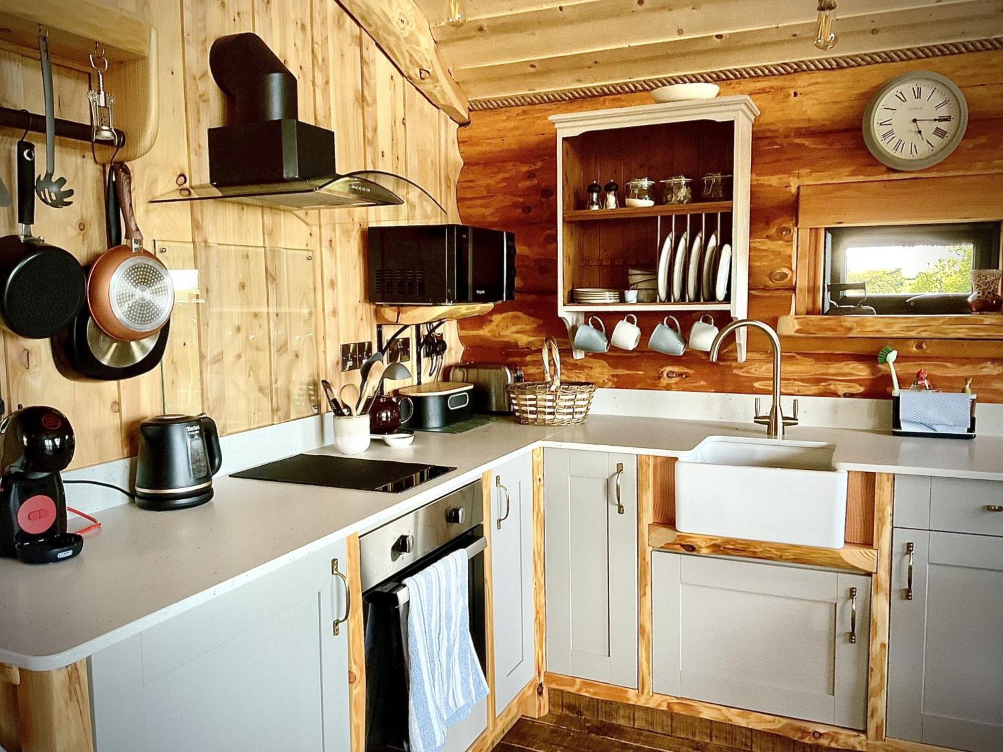 Rowan - Tedstone Log Cabins Bromyard Exterior photo